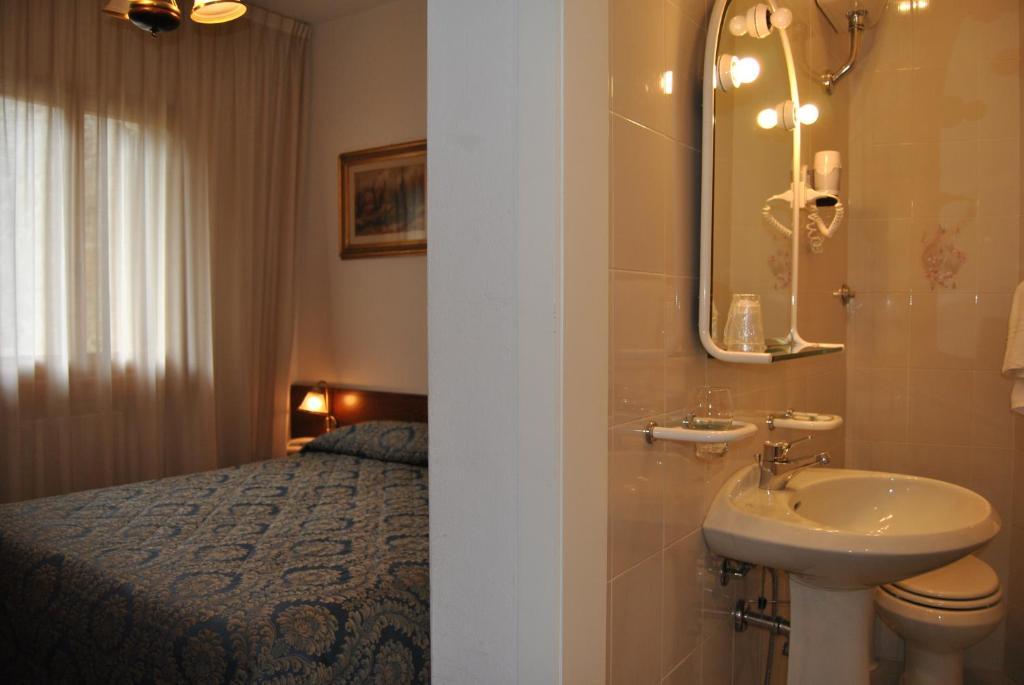 Hotel Archimede Reggello Camera foto